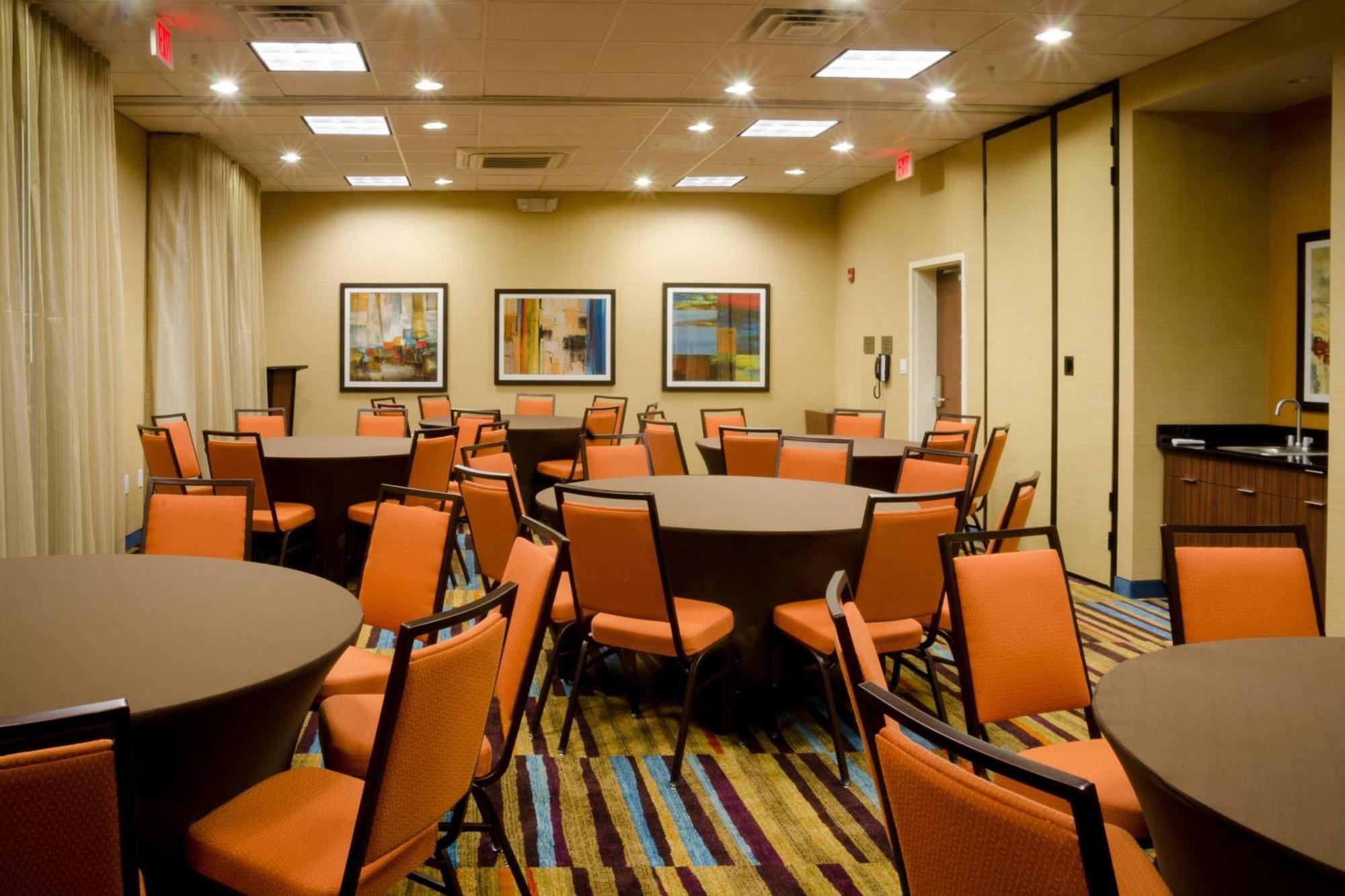 Fairfield Inn & Suites By Marriott Fayetteville North Exteriér fotografie